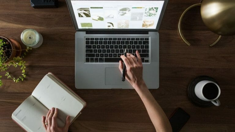 Convert blog site into LMS
