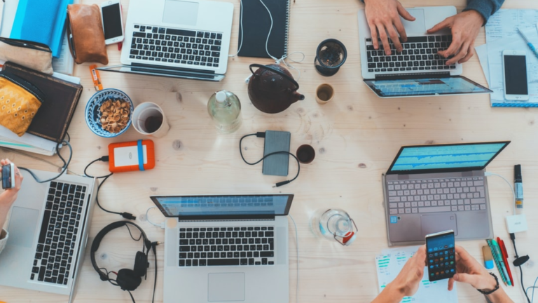 Self-Hosted vs Hosted eCommerce Stores