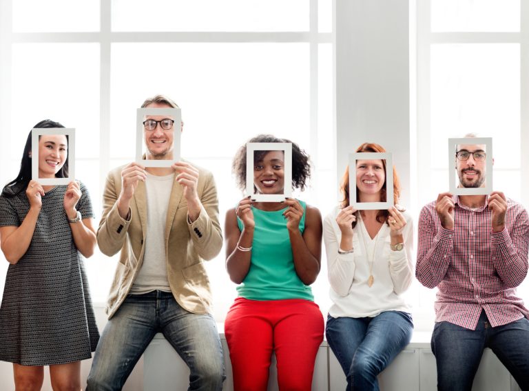 One Blink Can Ruin the Shot How Face Swap Tools Save Group Memories